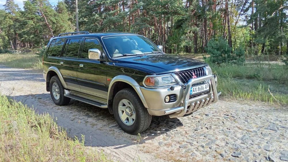 MITSUBISHI pajero sport