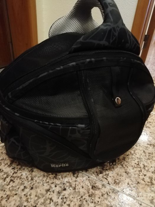 Transportadora com cama para animais de porte pequeno