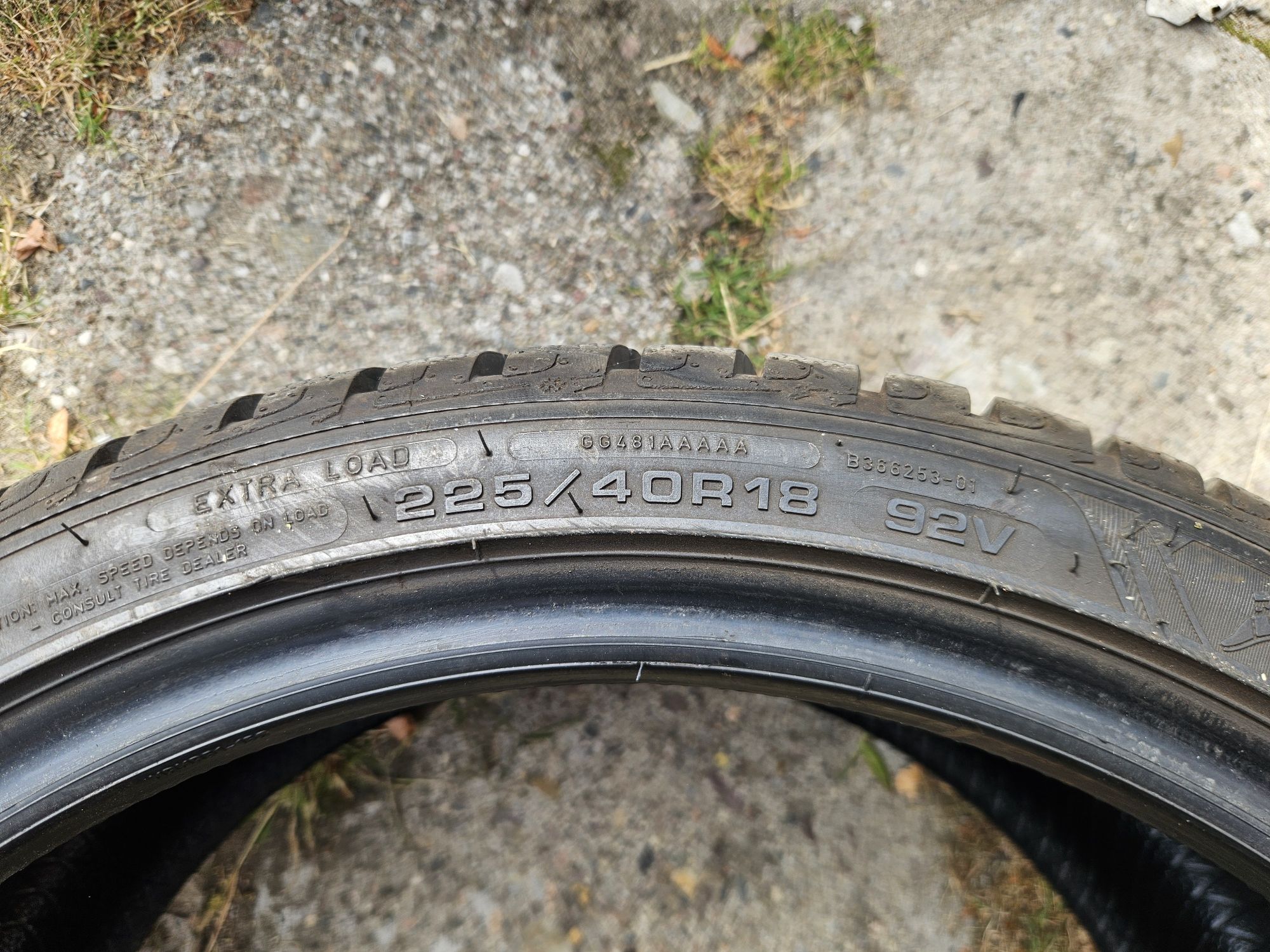 Opony zimowe Goodyear 225/40/18 rok 21 Okazja