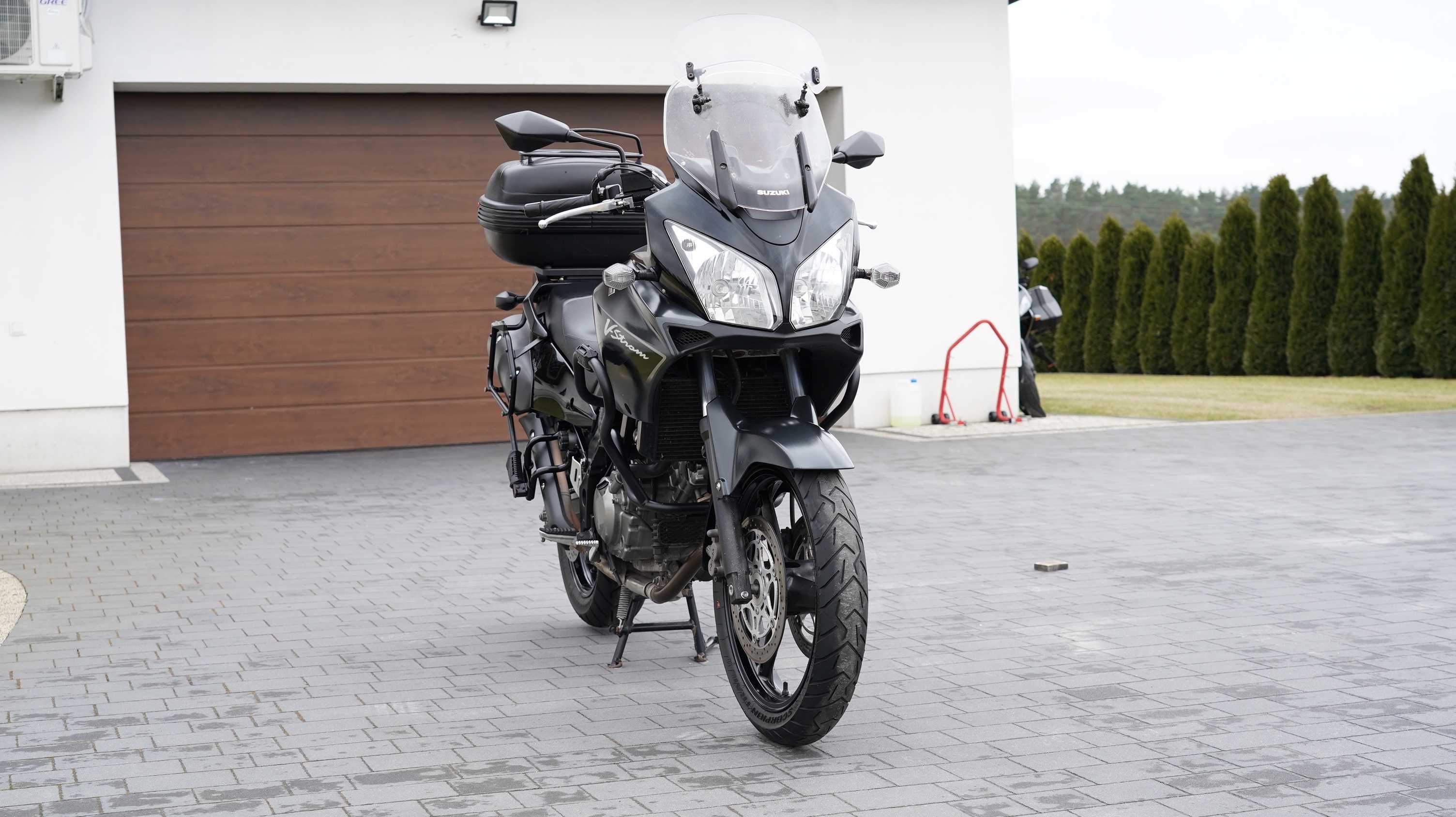 suzuki DL 650 V-strom  -- oryginał -- zadbany -- ładny