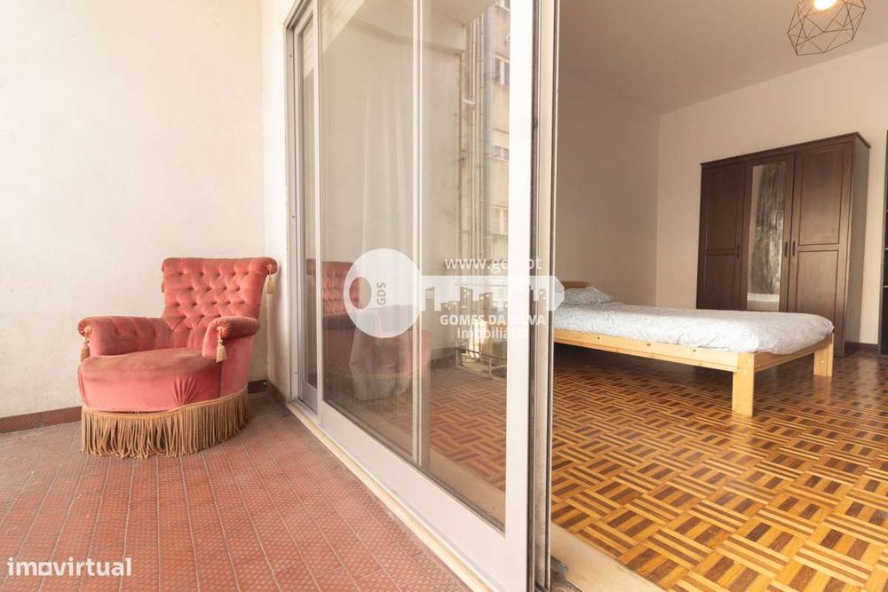 Apartamento T4 Transformado em T8 –Investimento no Coração de Braga