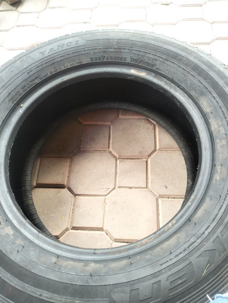 Opony do busa R-16/65/235