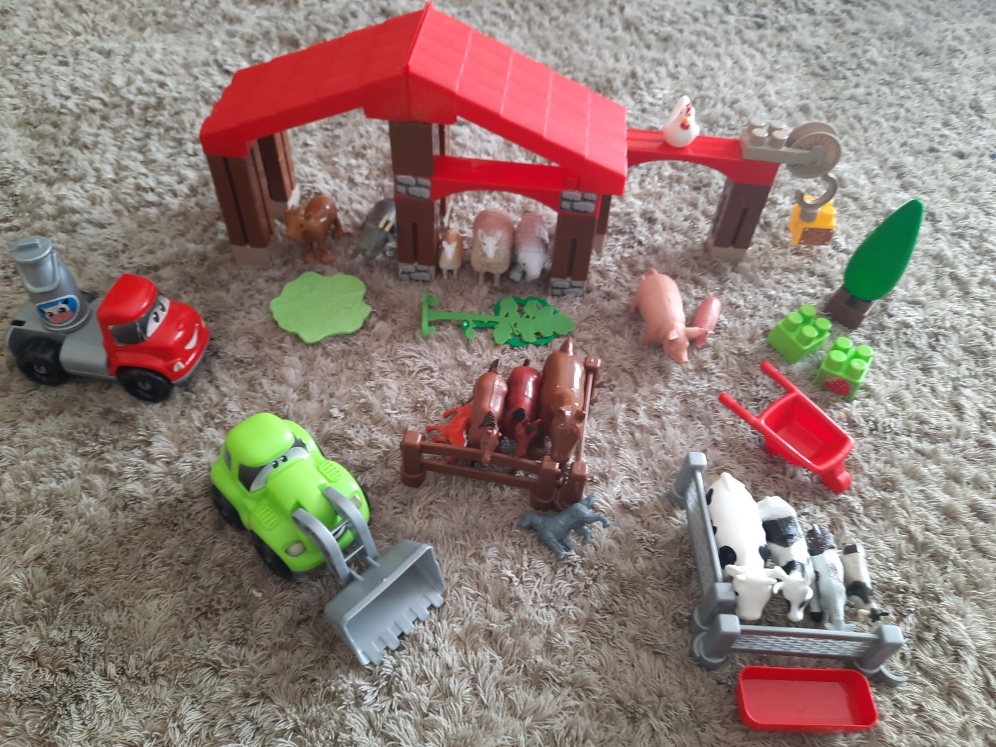 Kocki Abrick, super farma z traktorem i zwierzętami