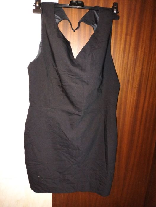 Vestido preto roupa de excelente qualidade
