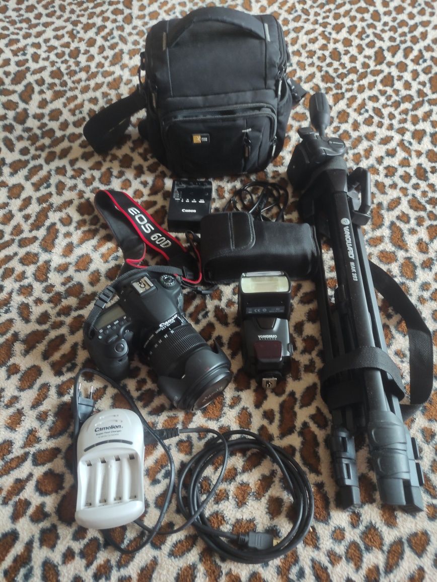 Фотоаппарат Canon 60D, объектив Canon18-135 STM, вспышкаYN500, тринога