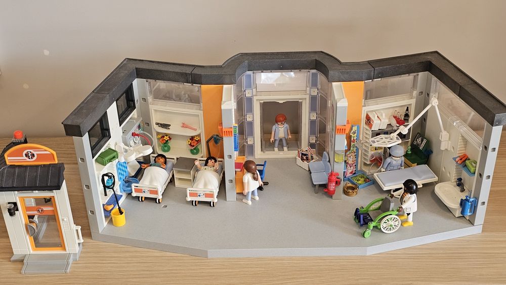 Playmobil 70191 - Szpital + dodatki