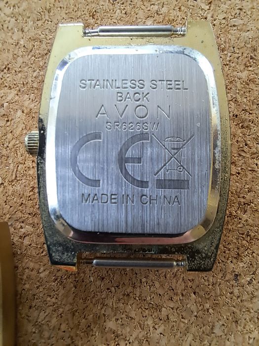 Zegarki 3 sztuki koperty metalowe uszkodzone