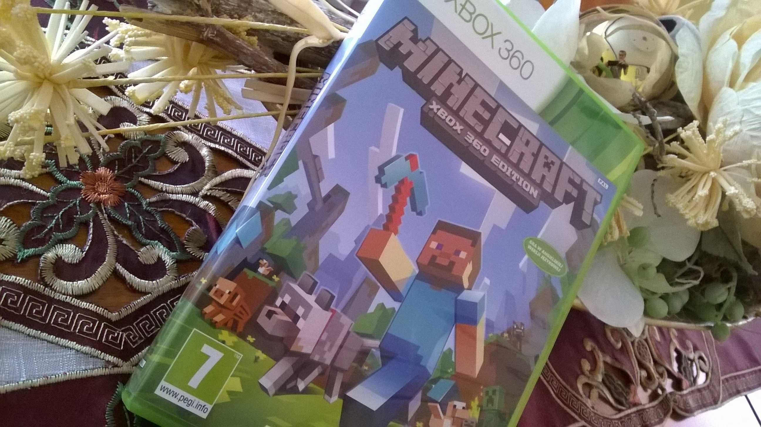 Gra Minecraft na konsolę Xbox 360. Wersja pudełkowa zawierająca płytę.