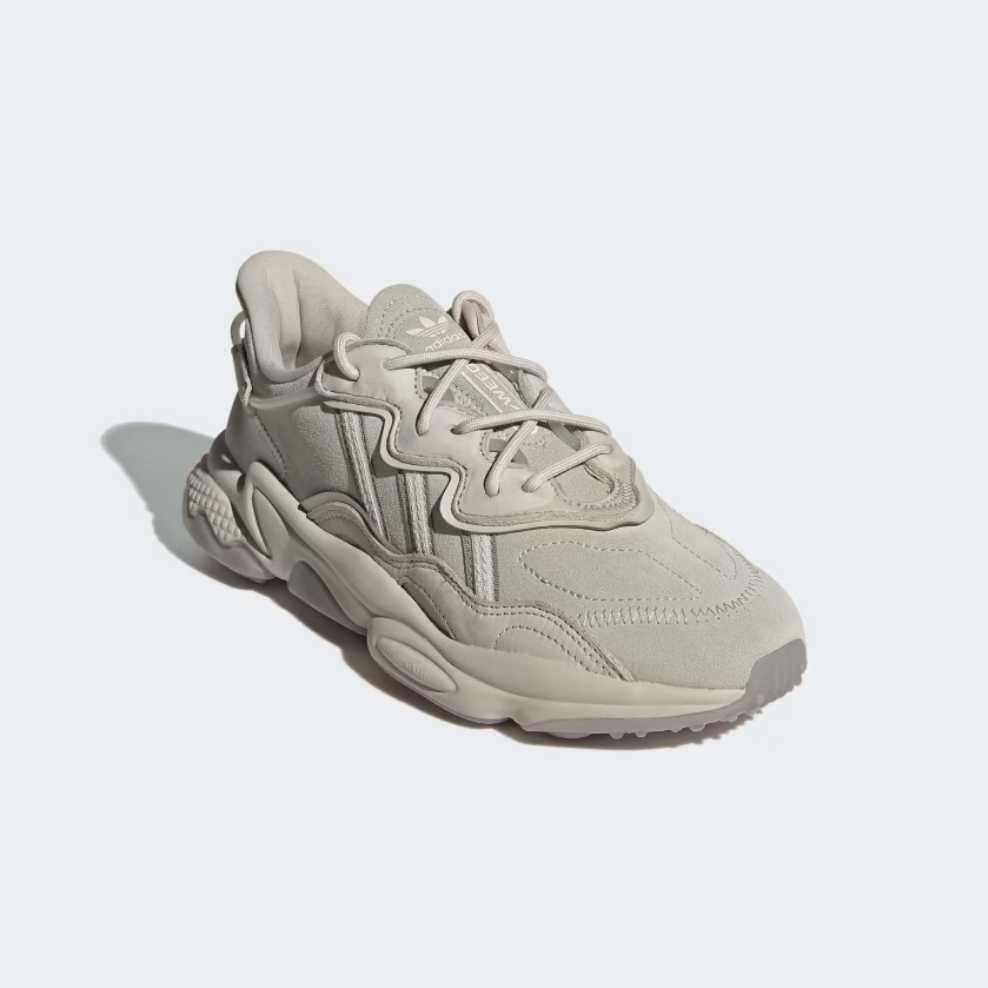 Кросівки Adidas OZWEEGO SHOES (US 10 1/2, UK 9, 27.5 СМ)