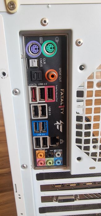 Komputer PC gamingowy plus monitor