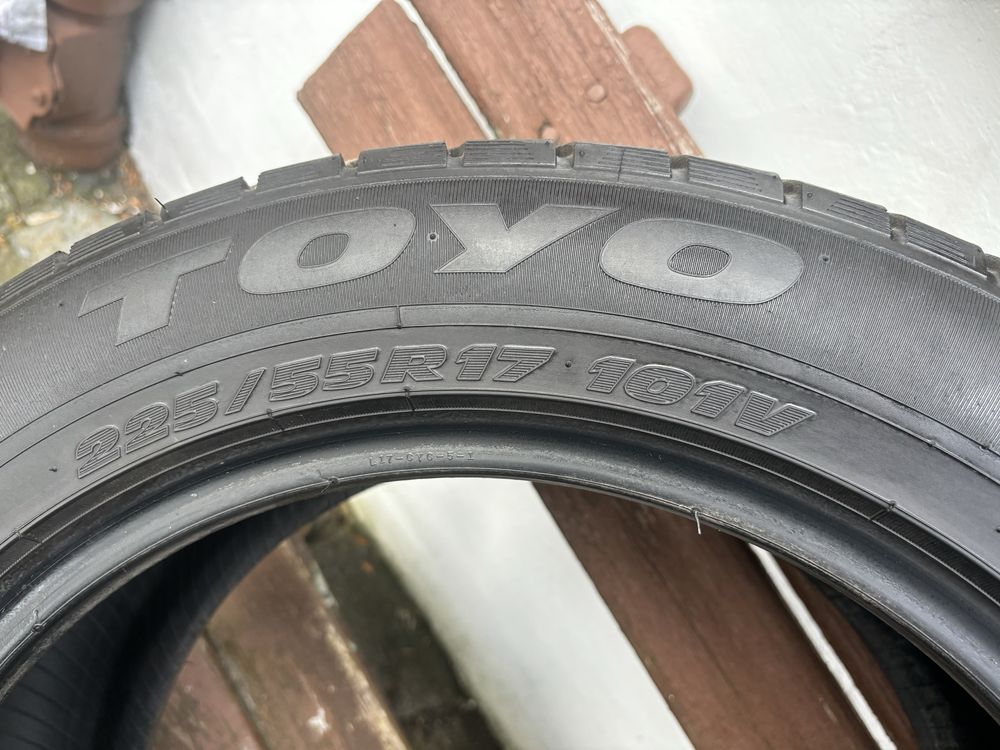 Dwie opony letnie Toyo Proxes CF2 225/55/17