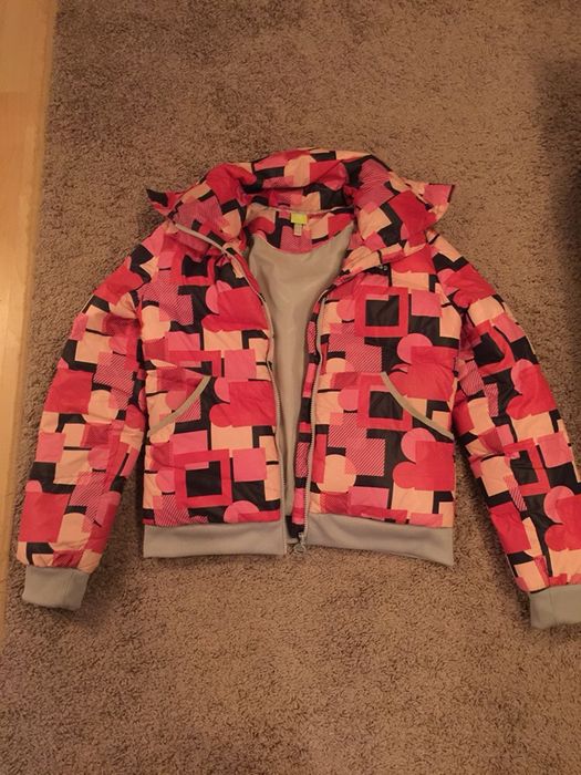 Продаю пуховик в хорошем состоянии