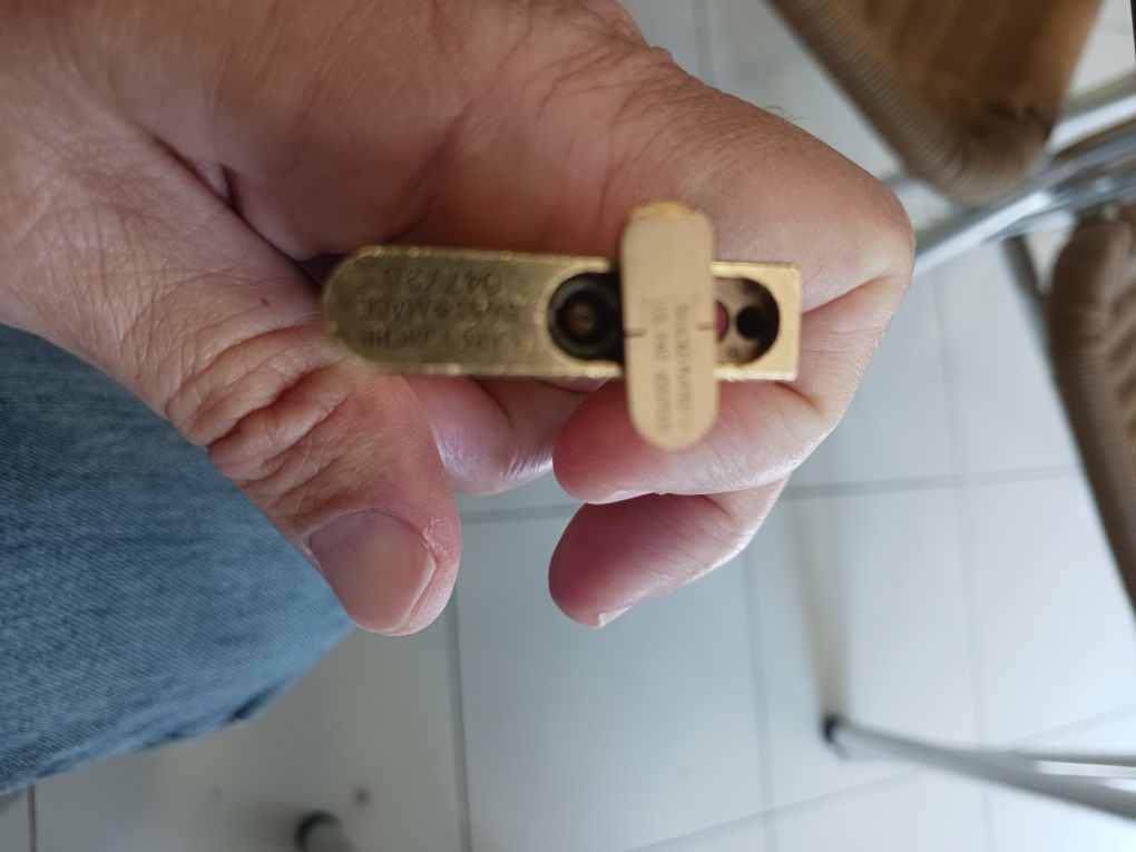Isqueiro CdA gold plated