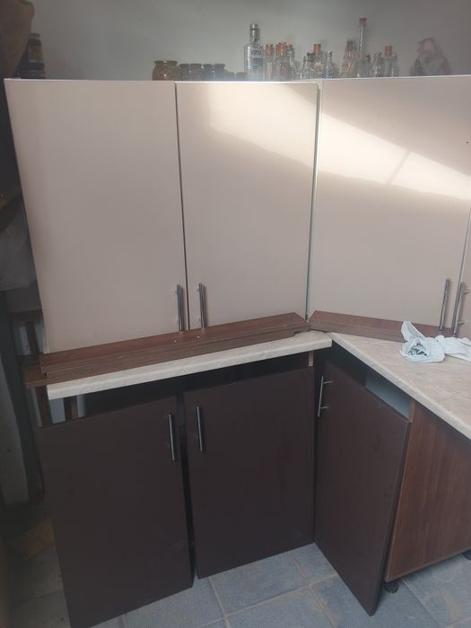 СРОЧНО! Угловая кухня со всеми шкафчиками