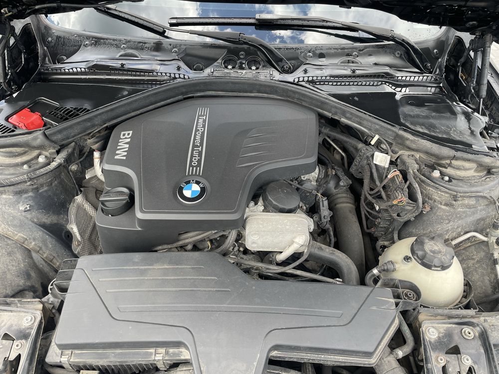 Терміново Bmw 328i x-drive f30