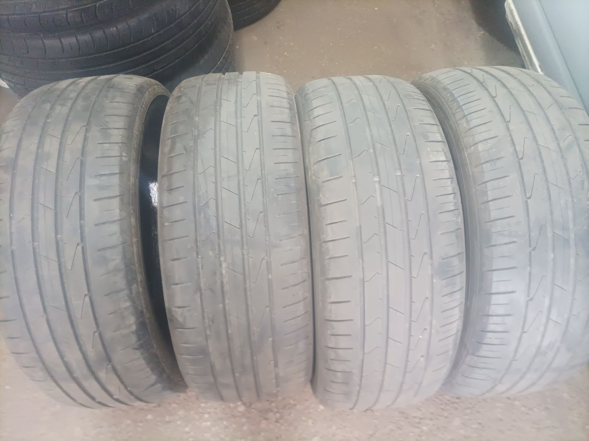 215/55 R17 hankook prime 3