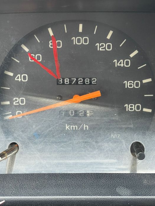 Toyota hilux 2.4d C/ arca Frigorífica