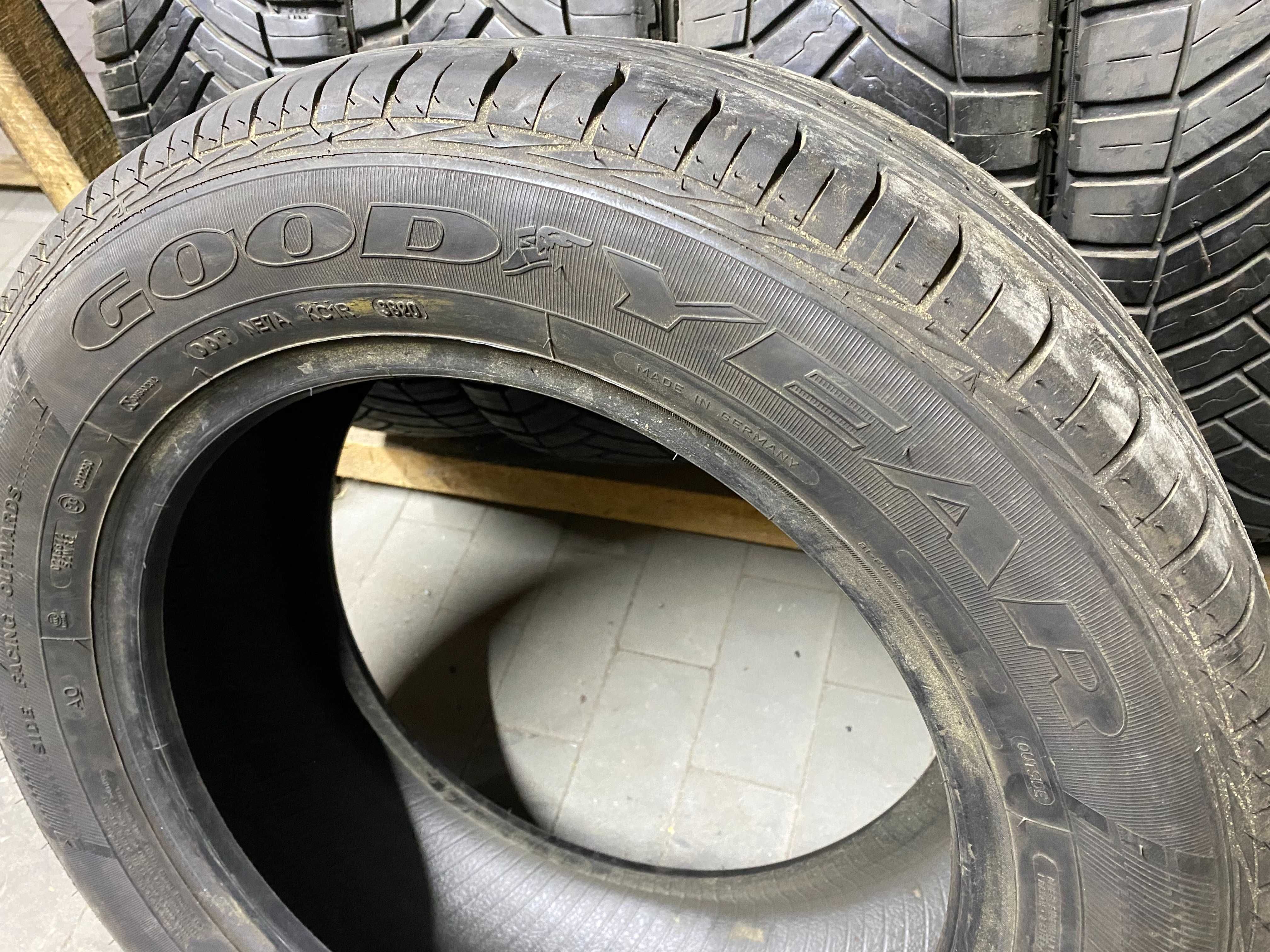 Літні шини 235/55R17 Goodyear Excellence 7+мм 4шт