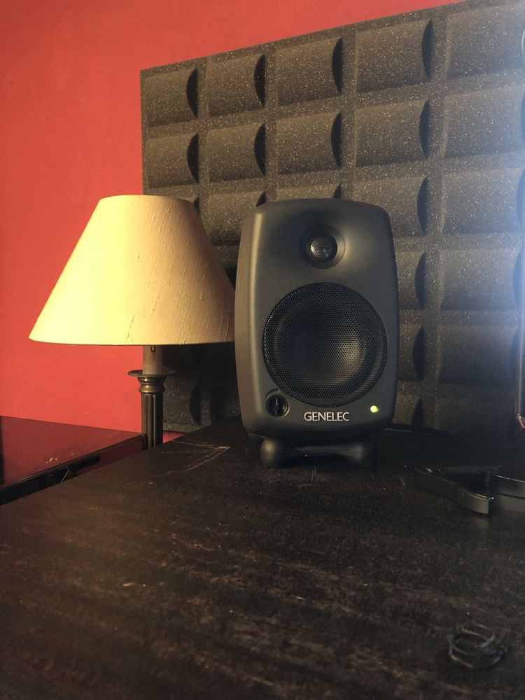 Vendo Par colunas Genelec 8020A bi-amplificados