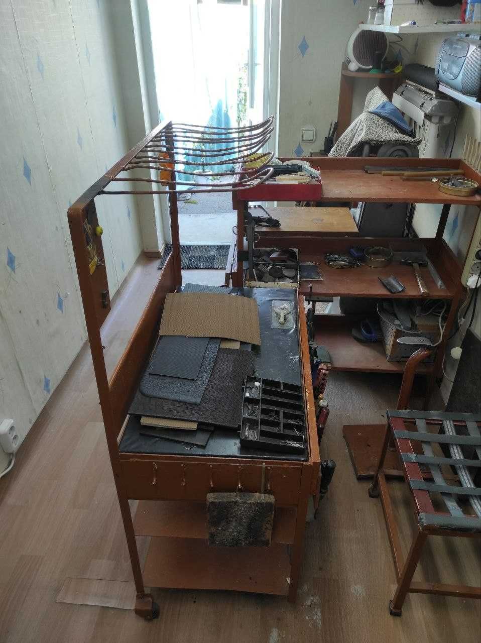 Обладнання для ремонту взуття