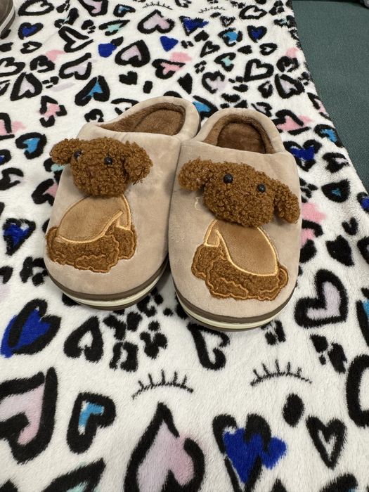 Дитячі тапочки в асортименті