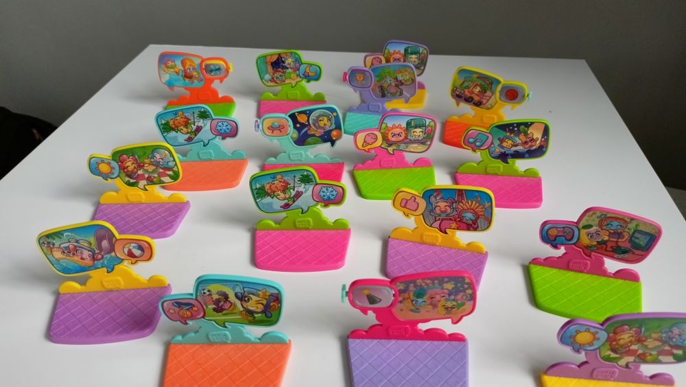 Moji Pops figurki + stojaki