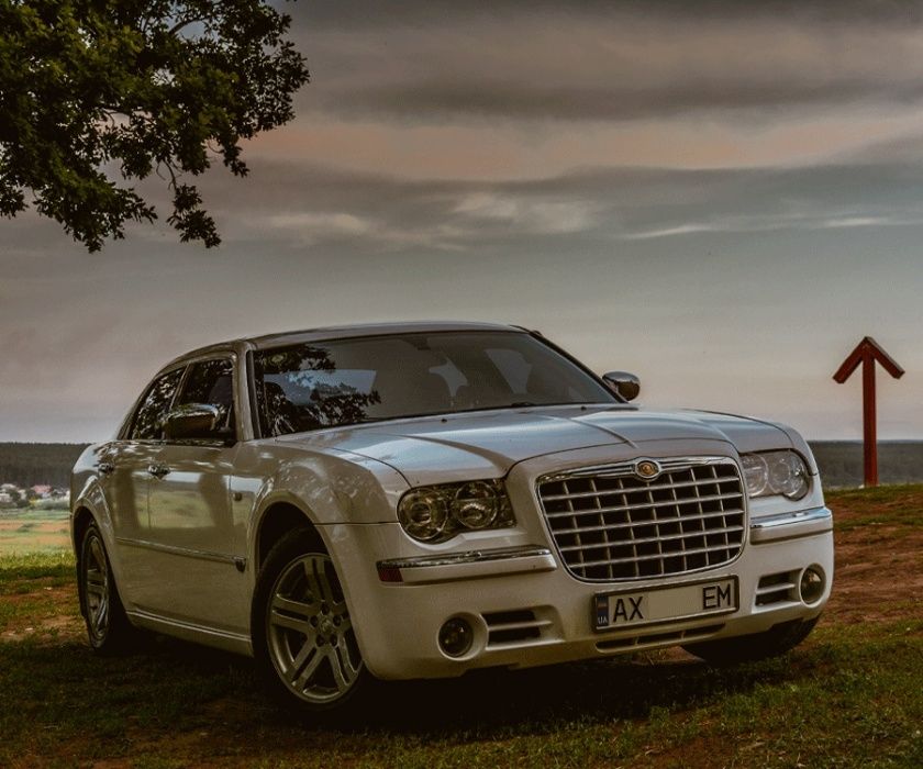 Аренда авто на Свадьбу HUMMER H3, Chrysler 300c (не Bentley)