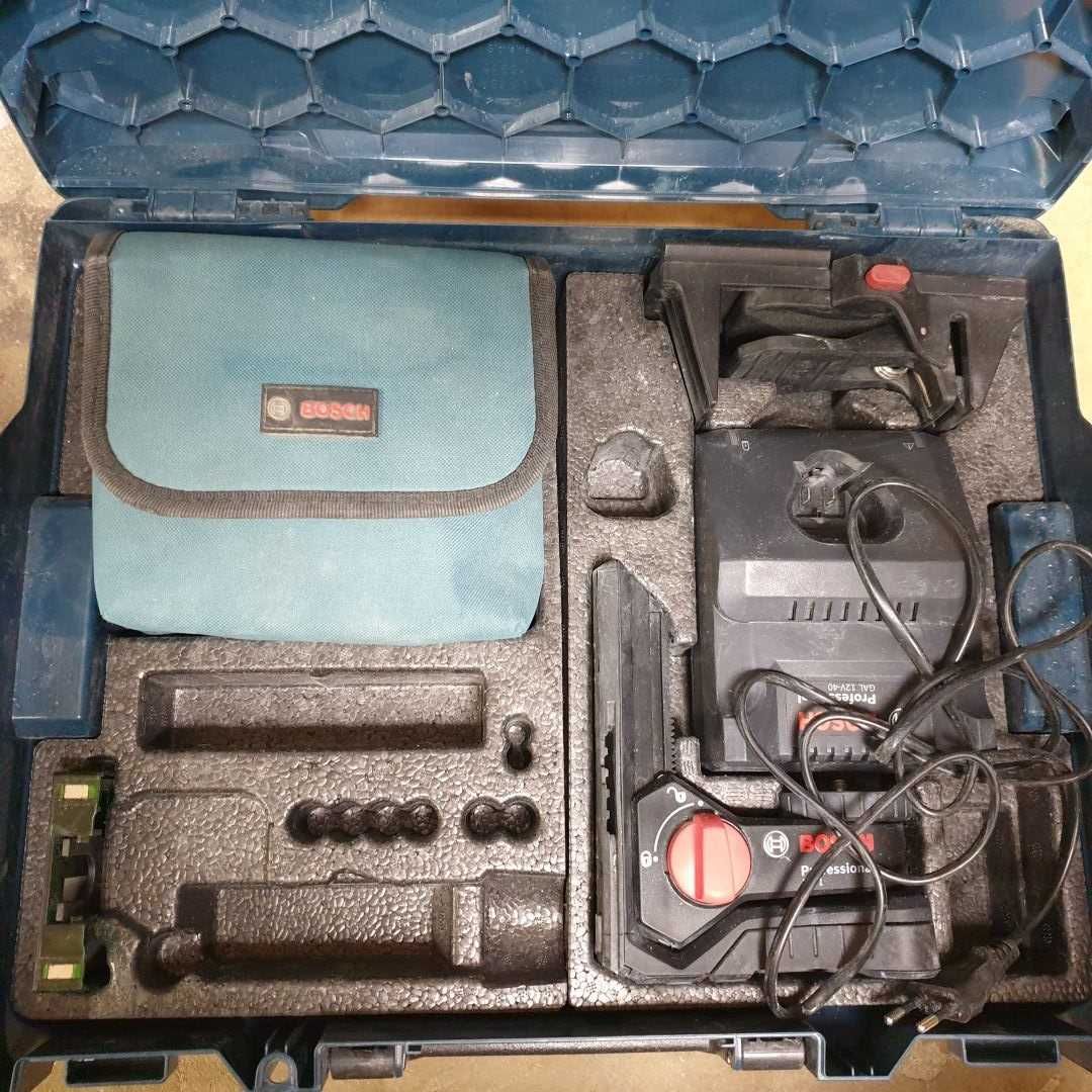 Laser liniowy Bosch GLL 3-80 CG 3x360° 30 m Zielony Krzyżowy