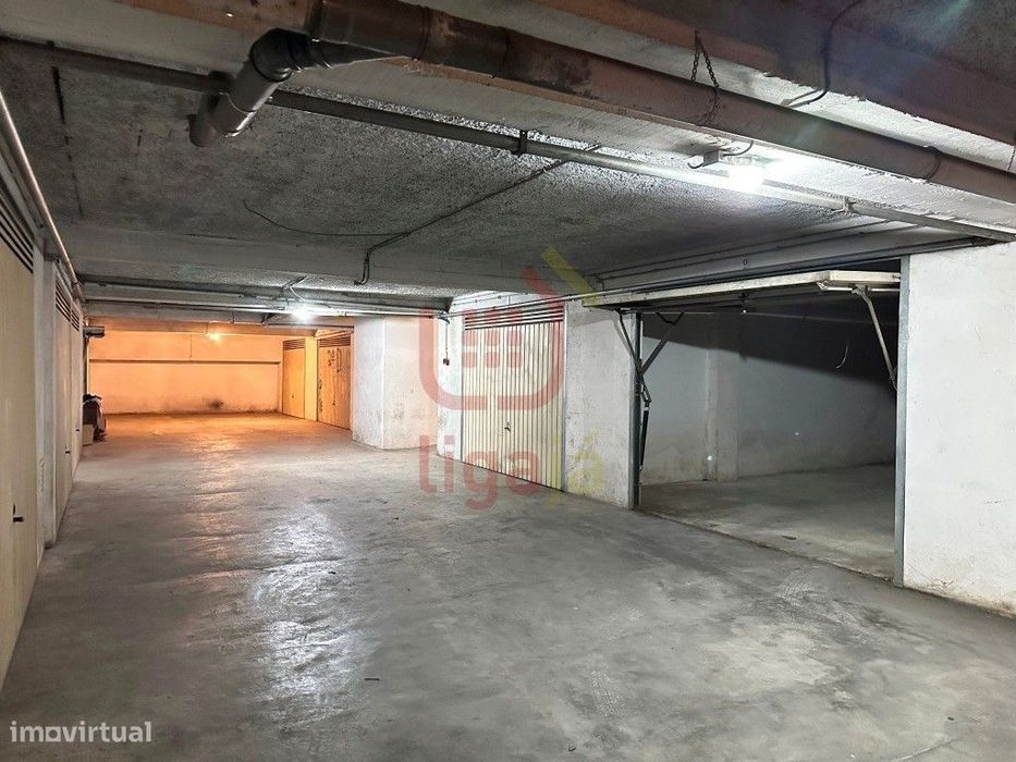 Garagem - Centro de Ourém!