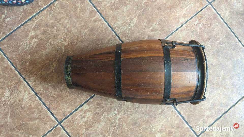 Atabaque rodzaj jednomembranowego bębna z Brazylii instrument Capoeiry
