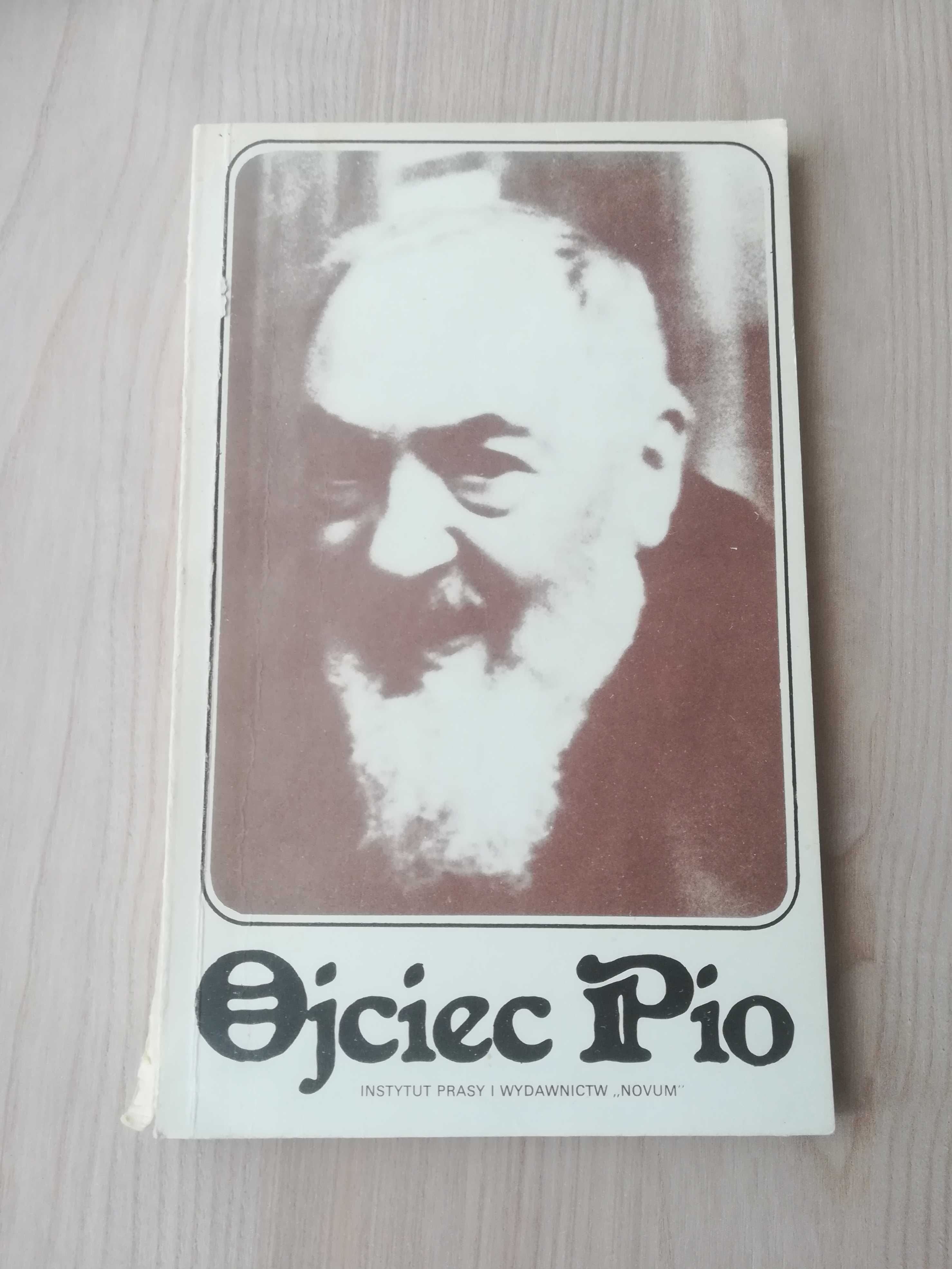 Nasz papież, Jan Paweł II - komplet 3 książek plus książka o Ojcu Pio