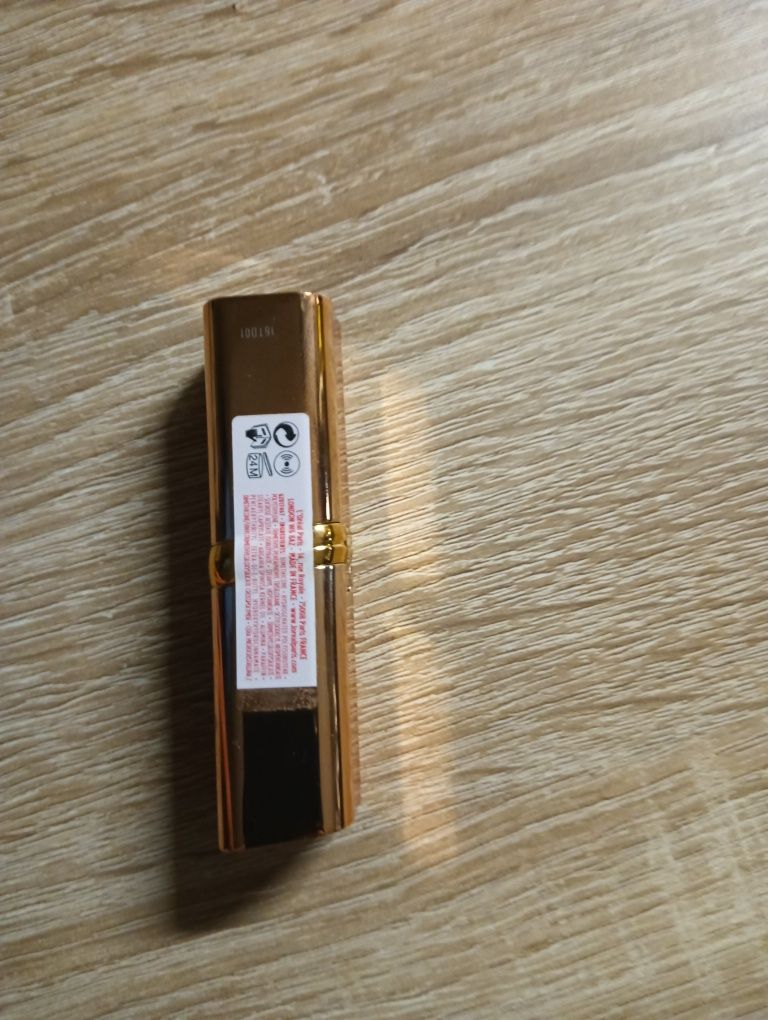 Szminka do ust nr 176 decadent L'OREAL COLOR RICHE LES NUS nowa orygin