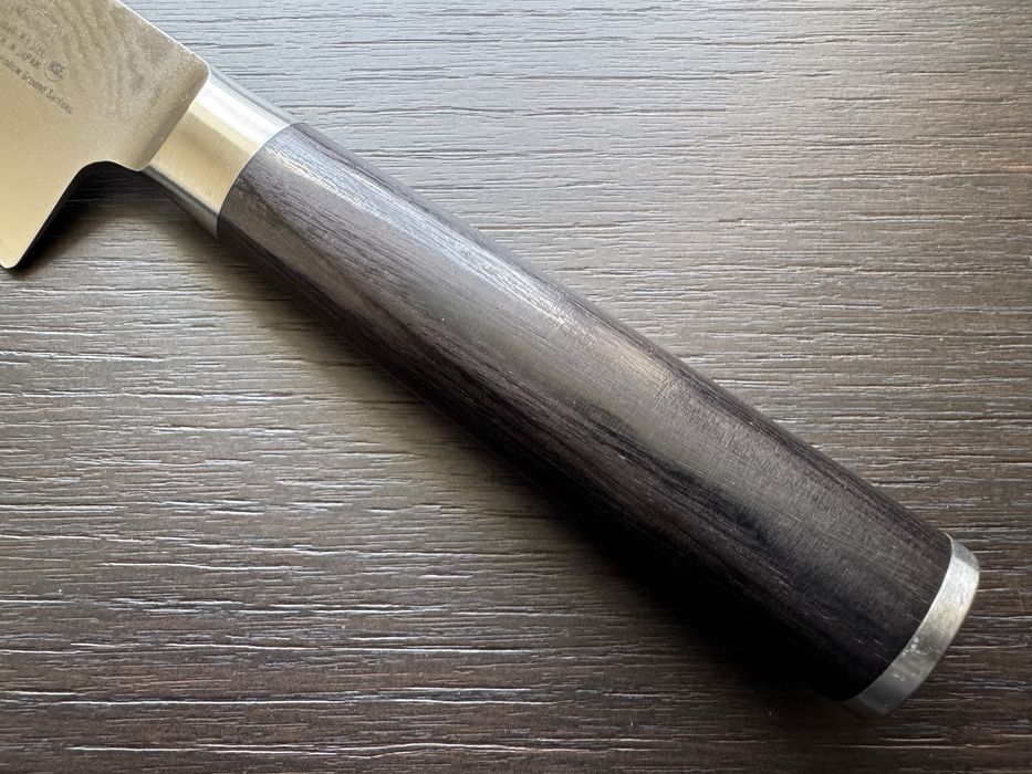 Японський професійний кухонний ніж сантоку Shun Classic