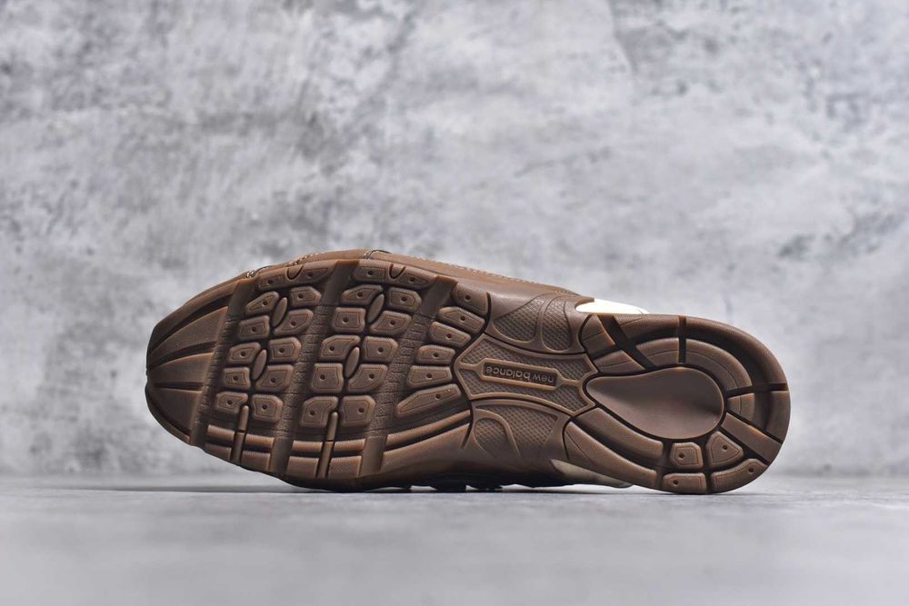 Buty damskie Mokasyny NewBalance_x_MiuMiu_530 SL Mule Brązowy R. 38