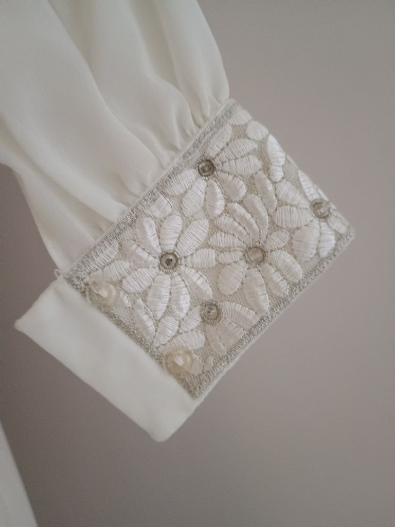 Sukienka biała śmietankowa szyfonowa piękna rękawy haftowane na wesele