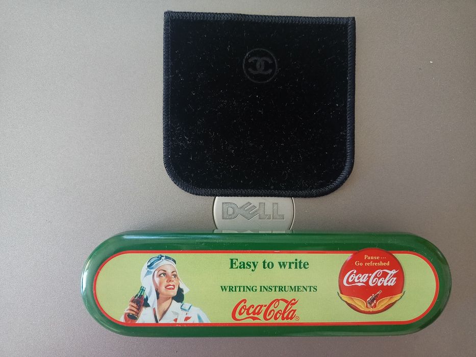 Футляр Coca Cola та чохол Chanel кока кола шанель