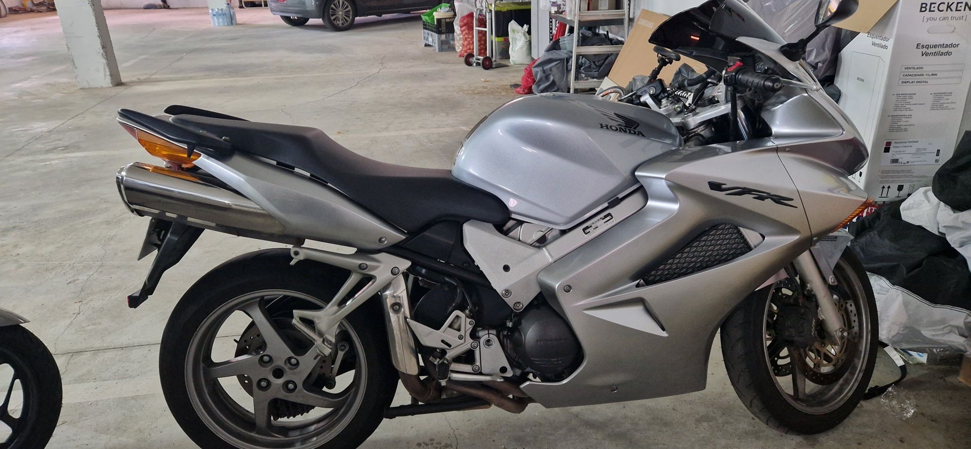 Honda vfr800vtec Ano 2005