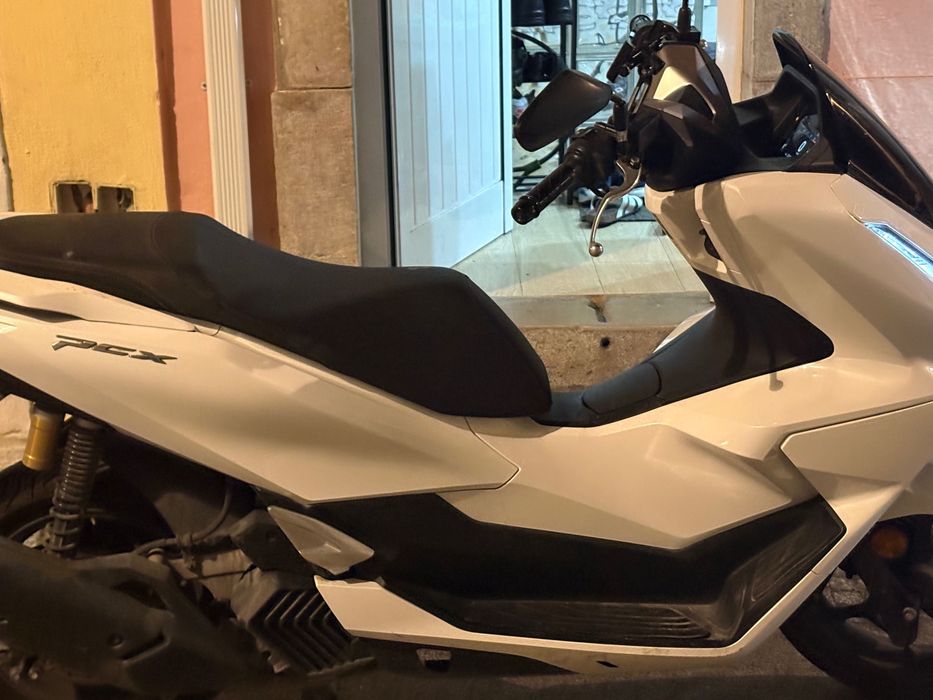 Moto pcx  de 2025