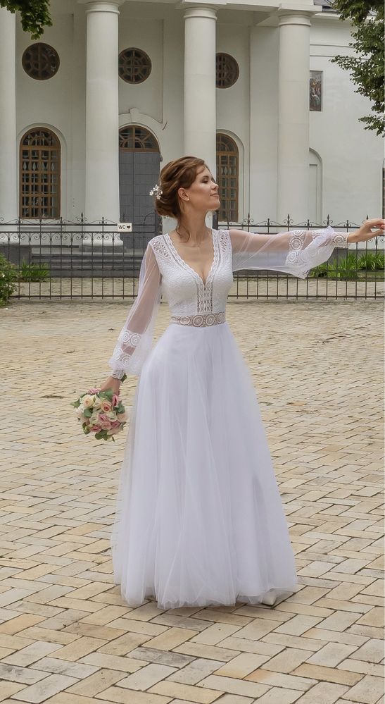 Сукня весільна біла