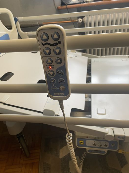 Łóżko rehabilitacyjne/szpitalne Hill-Rom serii 900