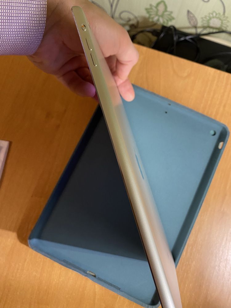 Планшет Apple ipad air, 16 гб, Wi-Fi