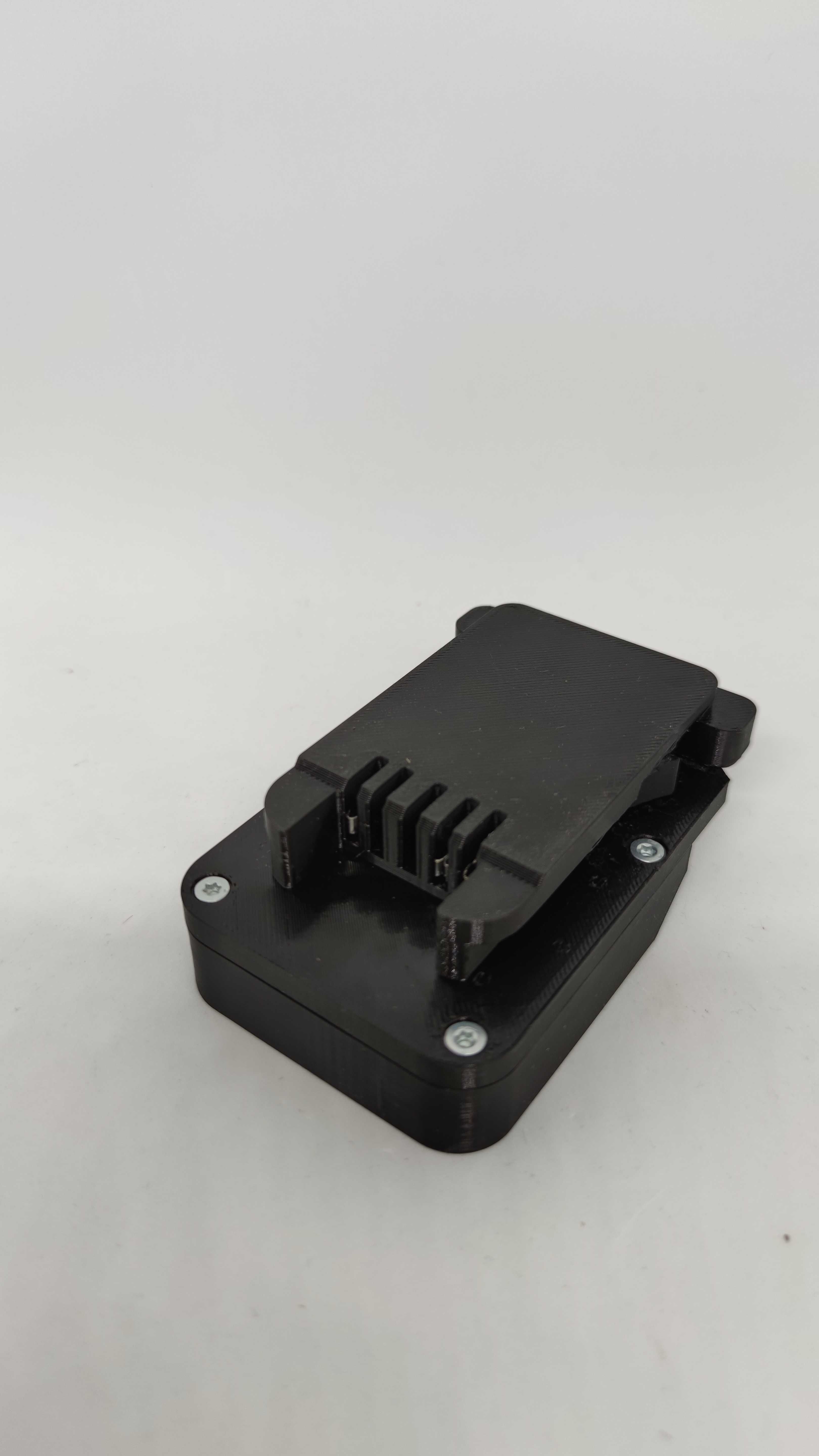 Adapter baterii Parkside do Milwaukee m18