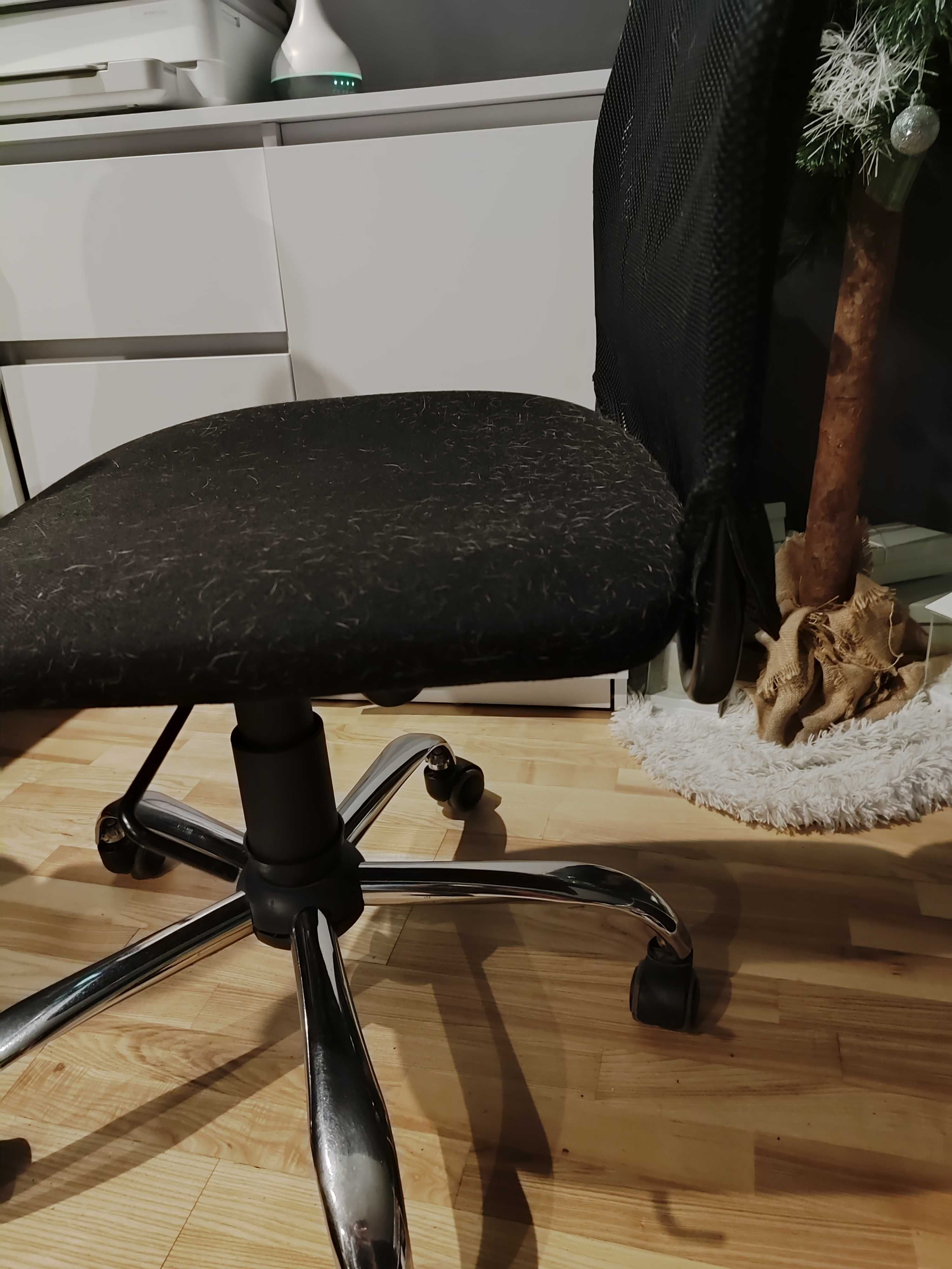 Fotel biurowy do biurka czarny