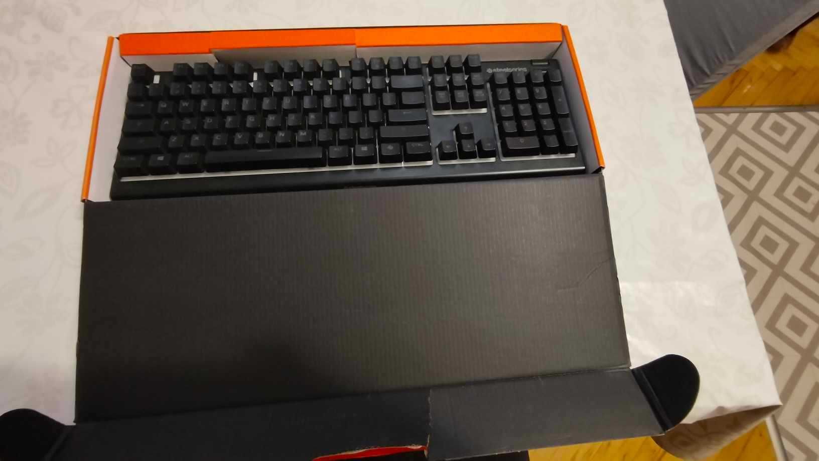 Klawiatura steelseries APEX 3