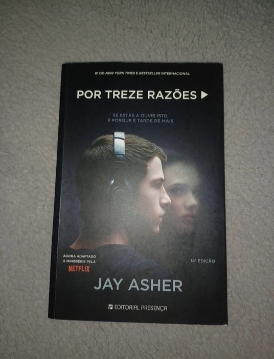 Livro " Por treze razões " de Jay Asher
