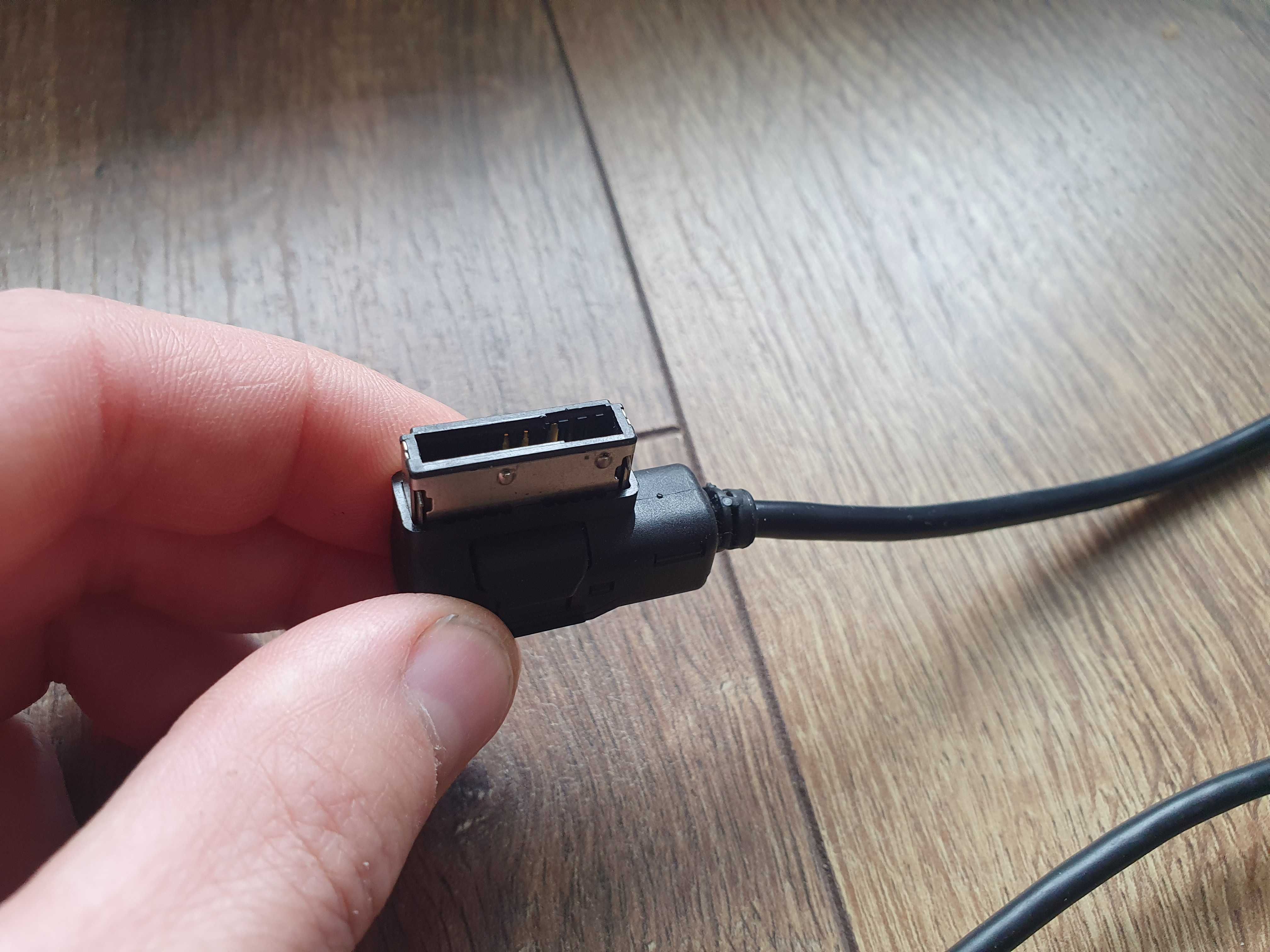Kabel multimedia USB złącze  VW Audi Seat Skoda