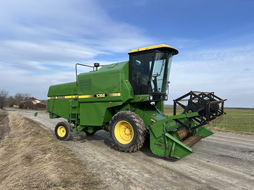 Комбайн John Deere 1052 супер стан 1900 мотогодин