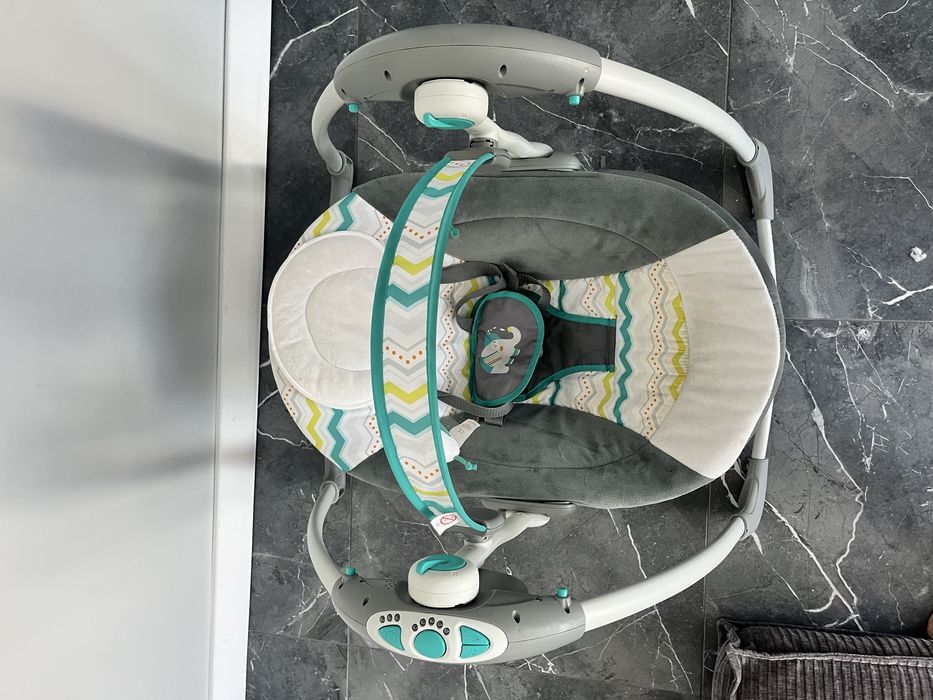 Гойдалка, шезлонг для немовлят