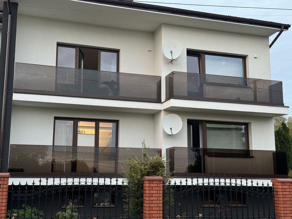 Balustrady szklane, daszki szklane,szklarz,lustra, barierki na balkon