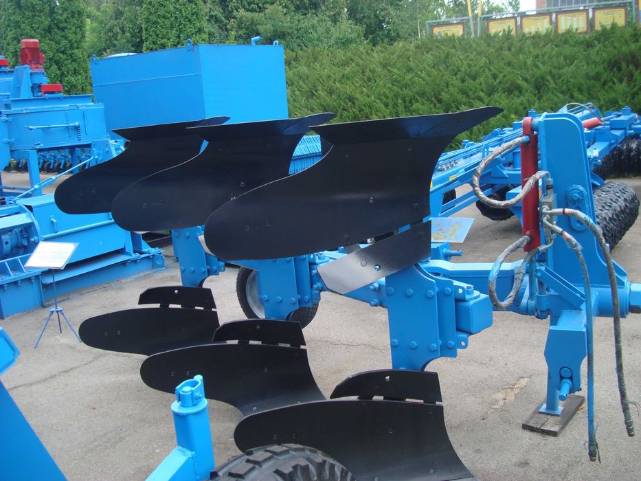 З ПДВ. Плуг оборотний 3 корпусний від виробника